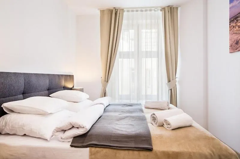 Bosacka Old Town Apartment - 28 Krakow 0*,  Poland